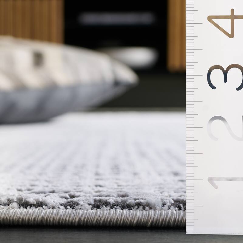 SAFAVIEH Mila Adelmira Modern & Contemporary Rug