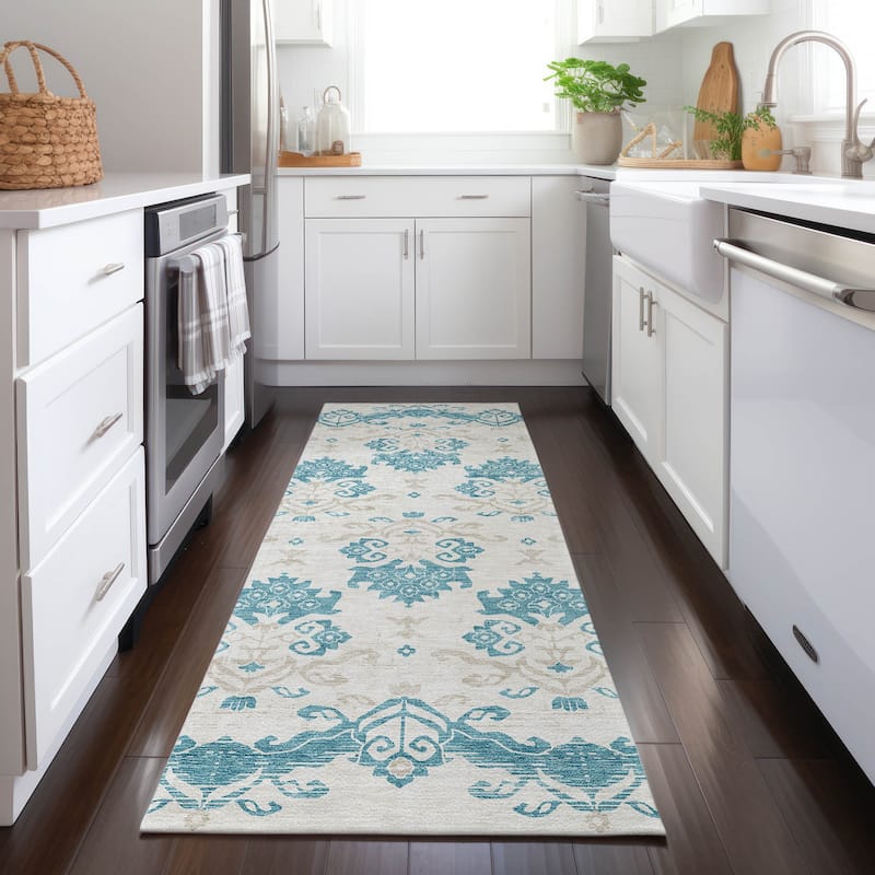 Machine Washable Indoor/ Outdoor Chantille Medallion Damask Rug