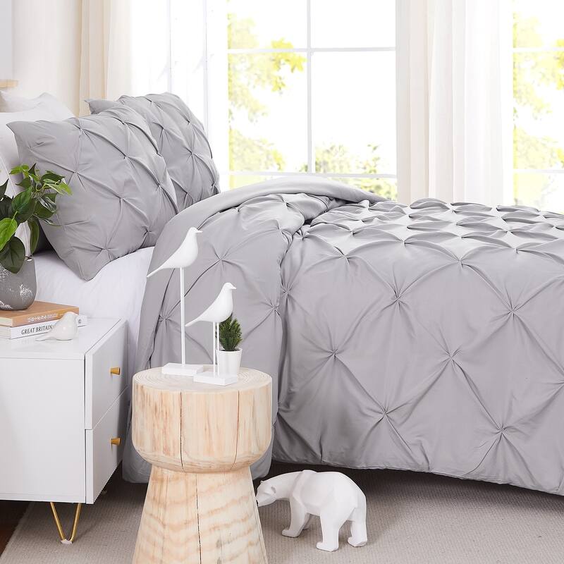 Pintuck 3 piece Duvet Cover Set