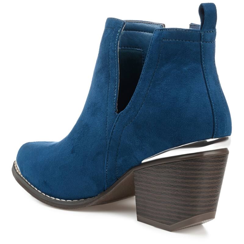 Journee Collection Women's Issla Pull On Stacked Heel Booties