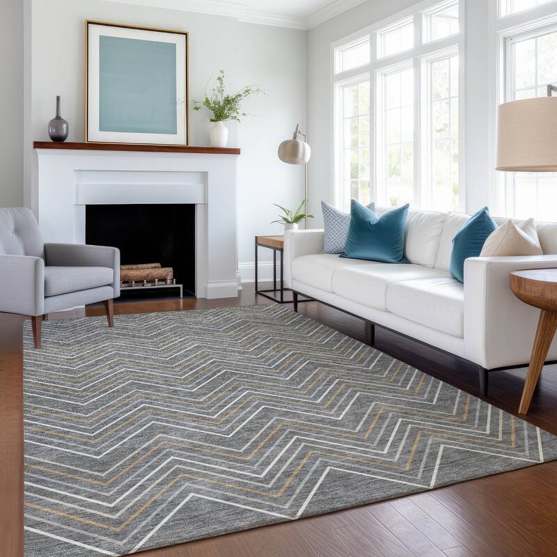 Machine Washable Indoor/ Outdoor Modern Chevron Chantille Rug