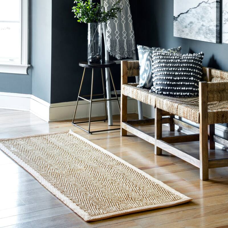 Nuloom Geometric Natural Fiber Seagrass Chevron Area Rug
