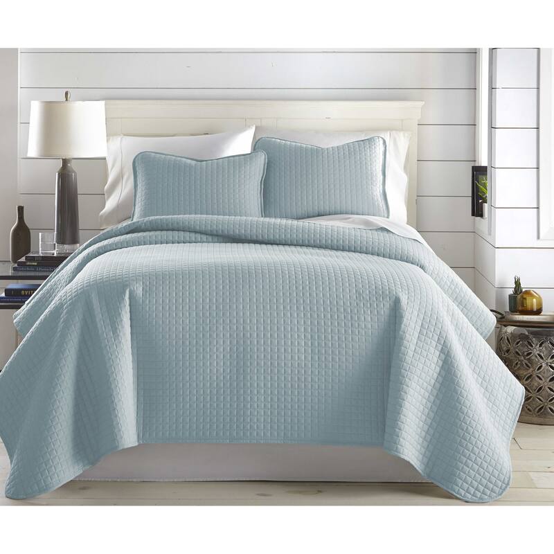 Oversized Solid 3-piece Quilt Set by Southshore Fine Linens