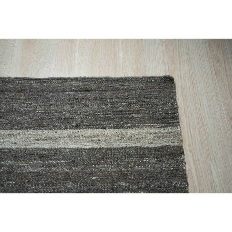 Gray Hand-Woven Wool Contemporary Natural Wool Flat Area Rug - Modern Elegance and Timeless Craftsmanship
