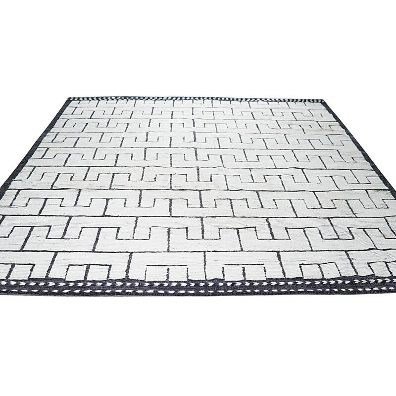 Hand-Knotted Wool Berber Moroccan Area Rug, 8' x 10'5, Ivory Area Rug, Stylish Soft Texture for Home Interiors - L