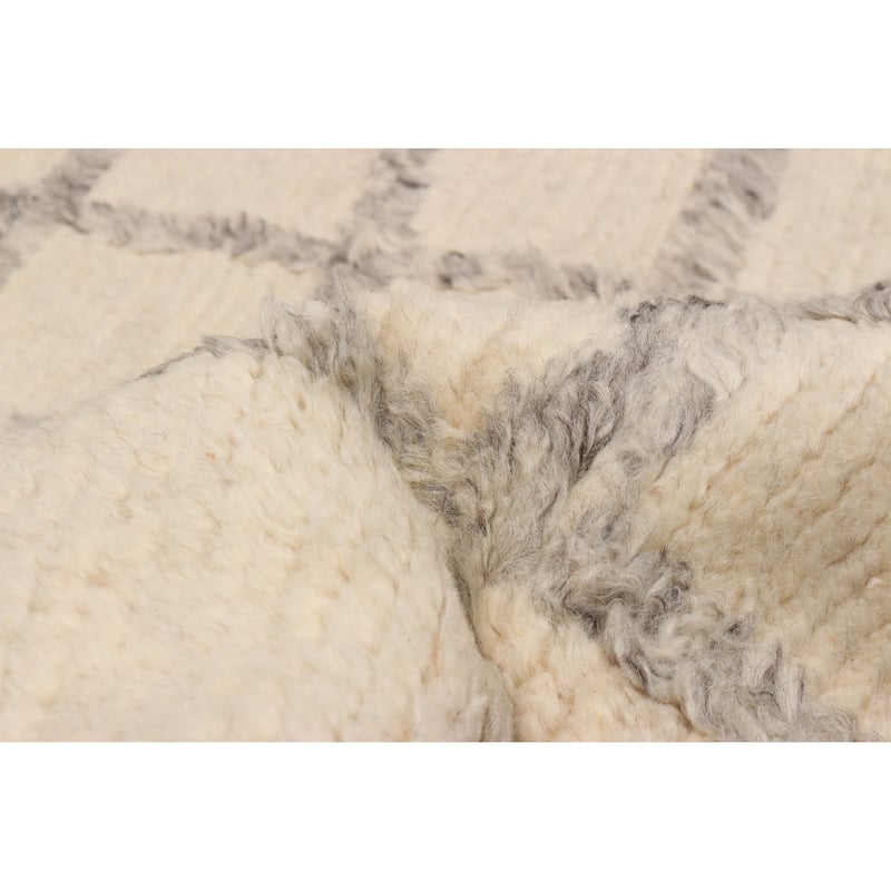 ECARPETGALLERY Hand-knotted Tangier Cream Wool Rug - 5'3 x 7'6