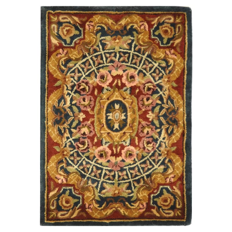 SAFAVIEH Handmade Classic Traiana Traditional Oriental Wool Rug - 2'3" x 4' - Multi