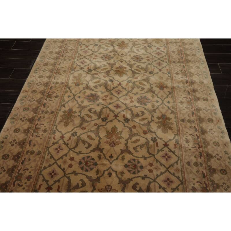 5'6''x8'3'' Hand Knotted New Zealand Wool Plush Pile Ivory Tibetan Rug - 5' 6'' x 8' 3''