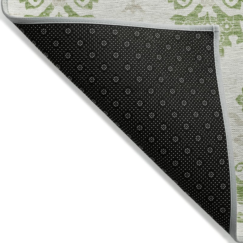 Machine Washable Indoor/ Outdoor Chantille Medallion Damask Rug