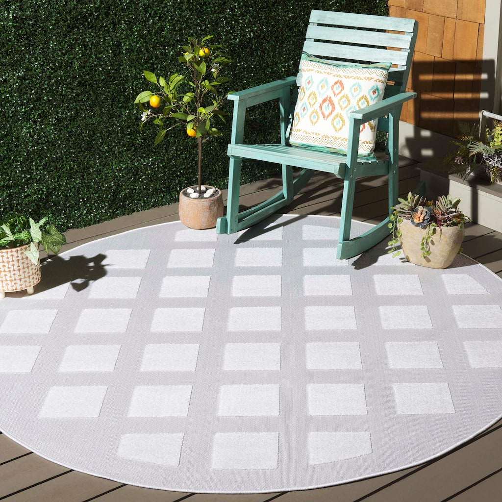 SAFAVIEH Stella Marjolijn Transitional Indoor/Outdoor Washable Backyard Patio Rug