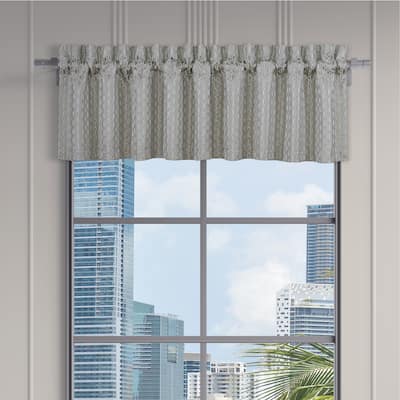 J. Queen New York Metropolitan Cloud Window Straight Valance
