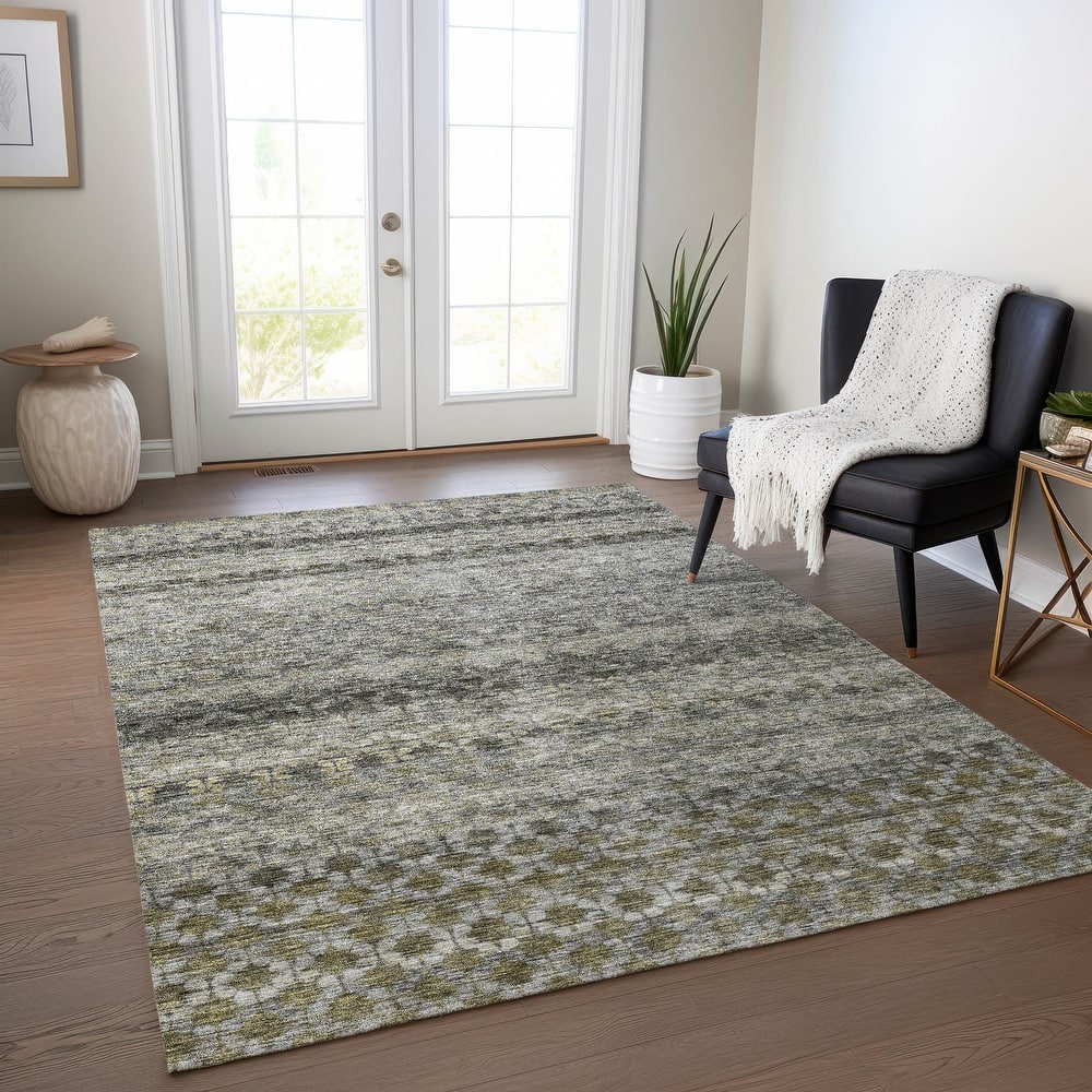 Machine Washable Indoor/ Outdoor Ombre Geo Chantille Rug