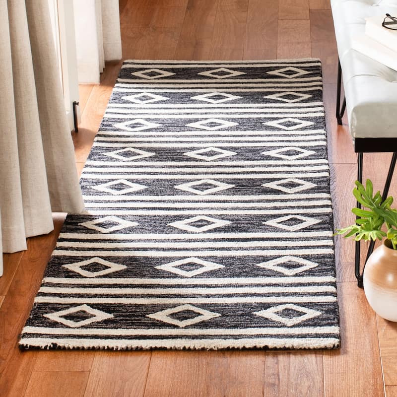 SAFAVIEH Handmade Micro-Loop Enkeleda Moroccan Wool Rug - 2'3" x 7' Runner - Charcoal/Ivory