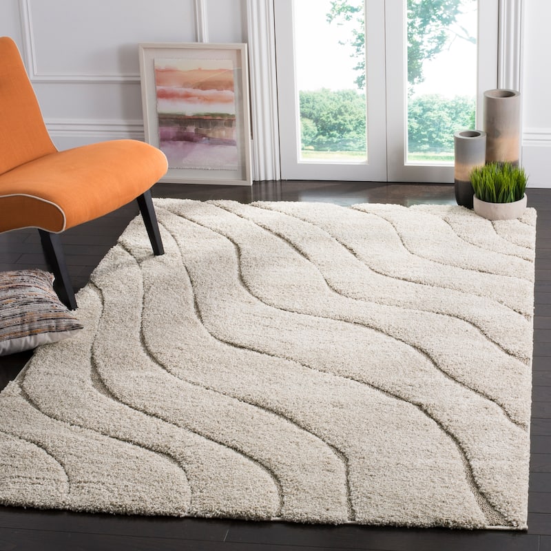 SAFAVIEH Florida Shag Hervor Soft Serene Waves 1.2-inch Thick Rug - 5'3" x 7'6" - Cream/Beige - Rectangle