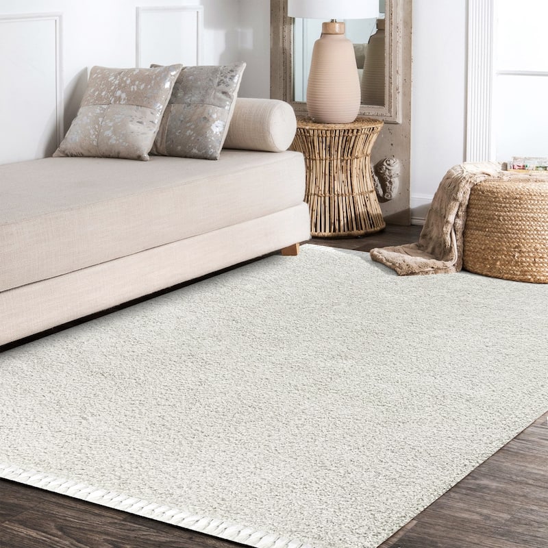 JONATHAN Y Modern Shag Plush Tassel Area Rug - 3 X 5 - White