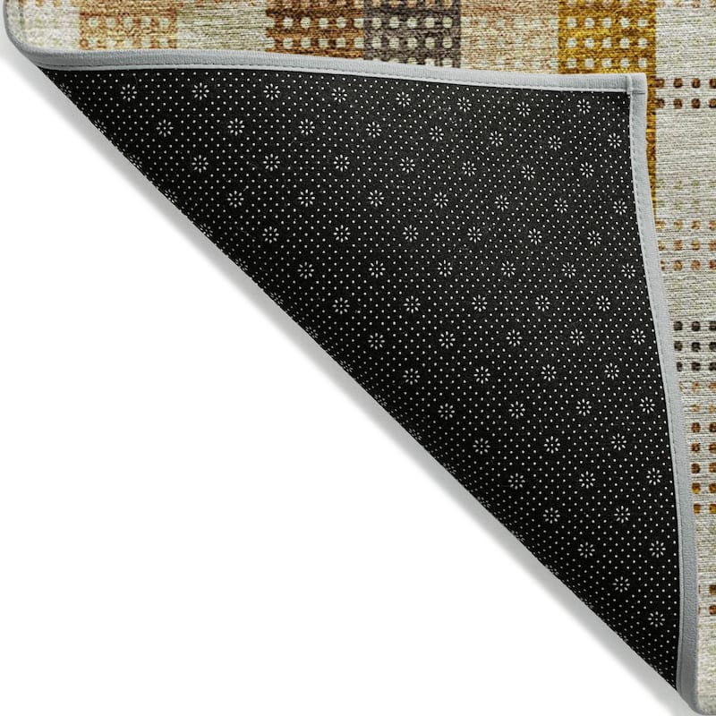 Machine Washable Indoor/ Outdoor Modern Plaid Chantille Rug