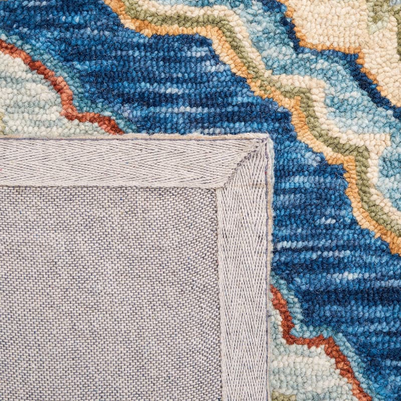 SAFAVIEH Handmade Suzani Aisha Floral Trellis Wool Rug