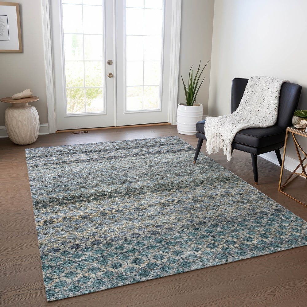 Machine Washable Indoor/ Outdoor Ombre Geo Chantille Rug