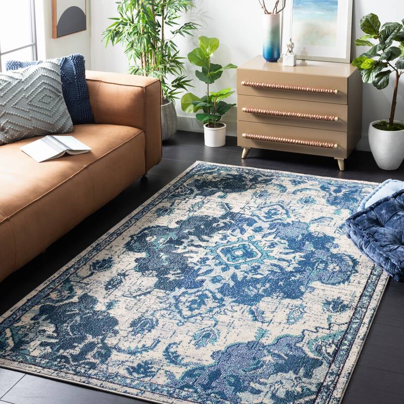 SAFAVIEH, Madison Lorrayne Boho Medallion Distressed Rug