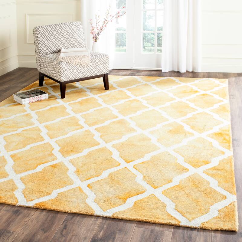 SAFAVIEH Handmade Dip Dye Ivona Vintage Wool Rug - 6' x 9' - Gold/Ivory