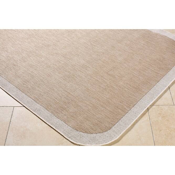 Livabliss Miami Beach Traditional Indoor/Outdoor Area Rug