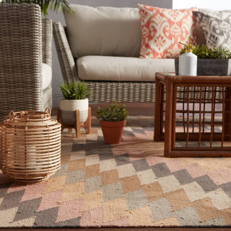 Sahara Indoor/ Outdoor Geometric Area Rug