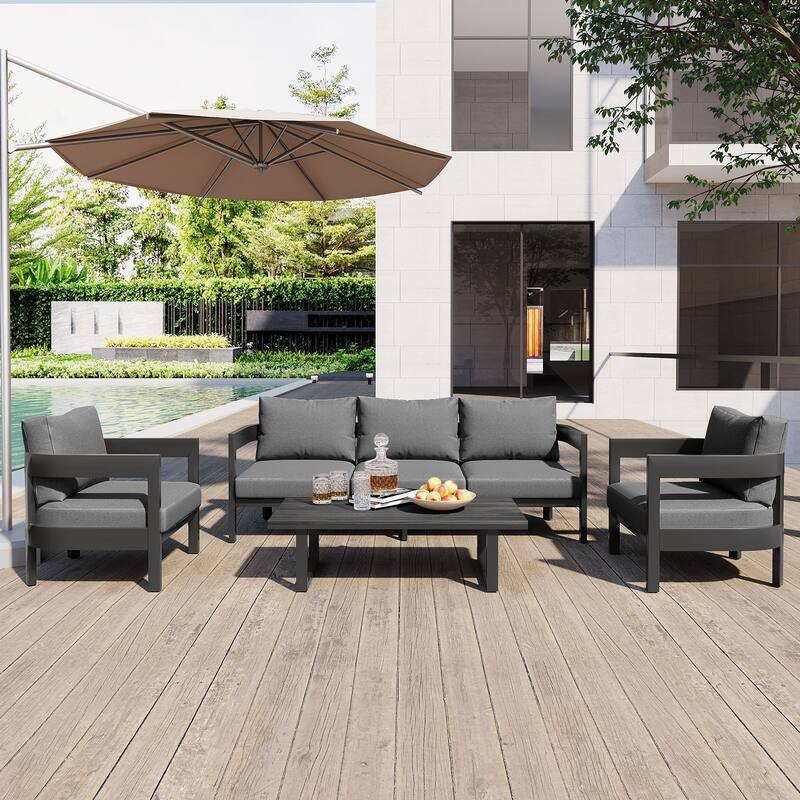 4-Piece Outdoor 5-Seater Iron Sofa Set with Coffee Table
