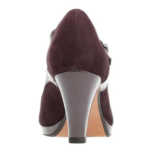 clarks chorus pitch shoes