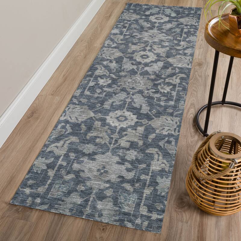Machine Washable Indoor/ Outdoor Casual Traditional Chantille Rug