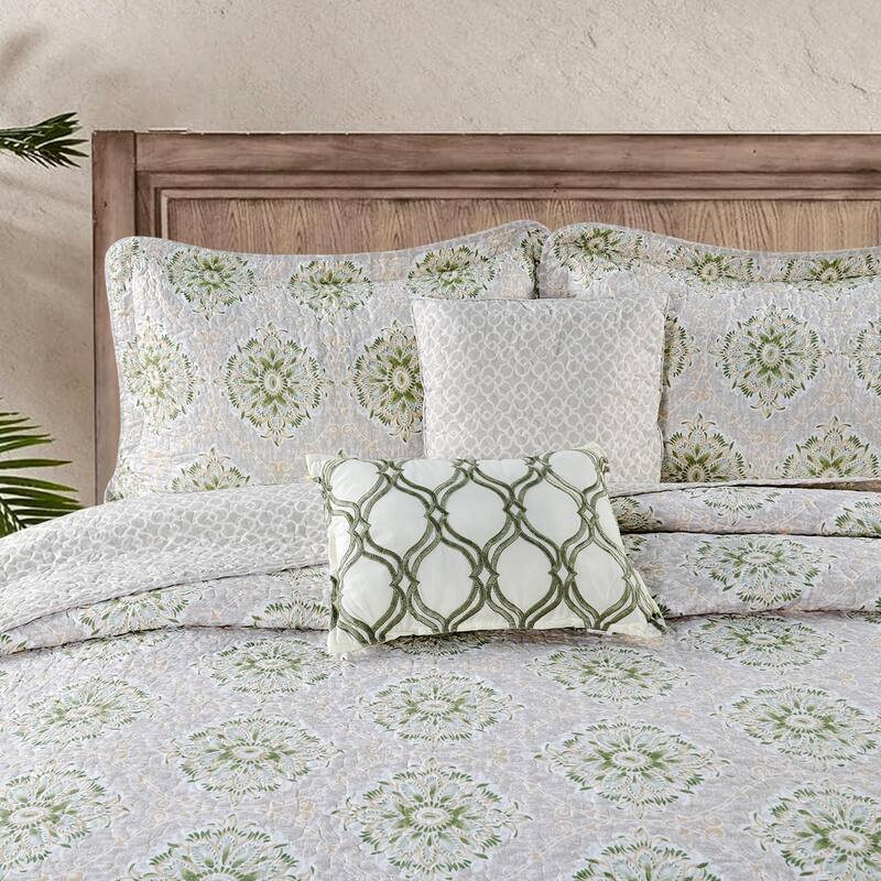 Serenta Bloom Medallion 5 Piece Reversible Quilt Bedspread Set