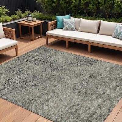 HomeRoots Floral Transitional Rectangle Outdoor Rug