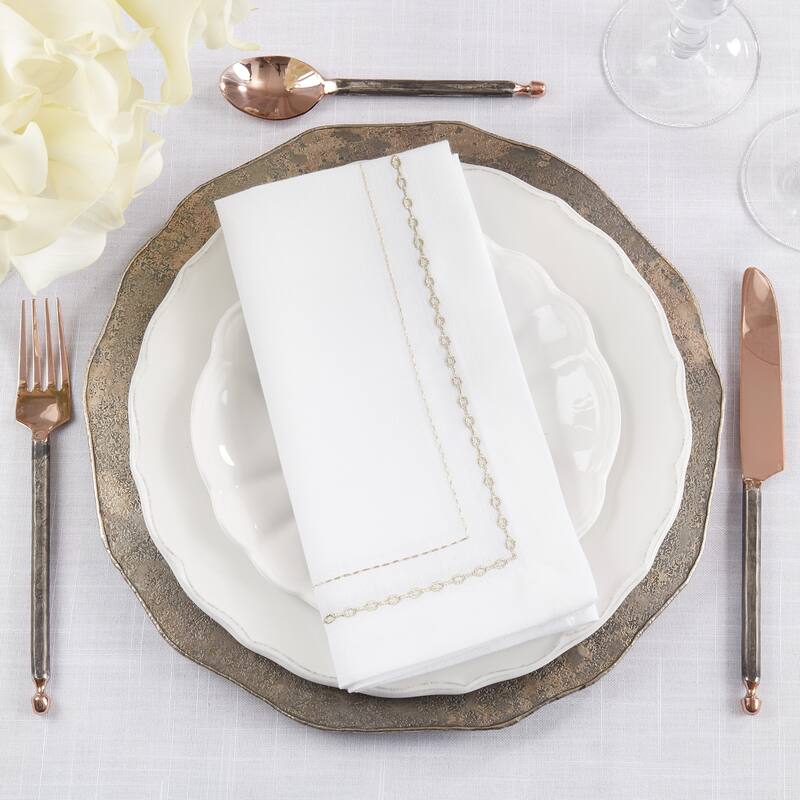 Luxurious Links Embroidered Chain-link Napkin (Set of 4)