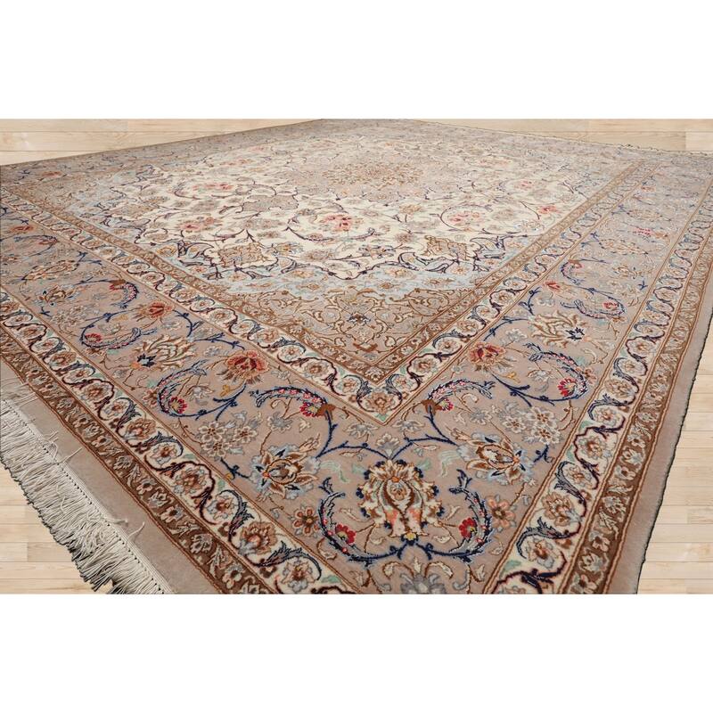 8'3''x10 Hand Knotted Wool Ivory Isfahan Traditional Area Rug - 8' 3'' x 10'