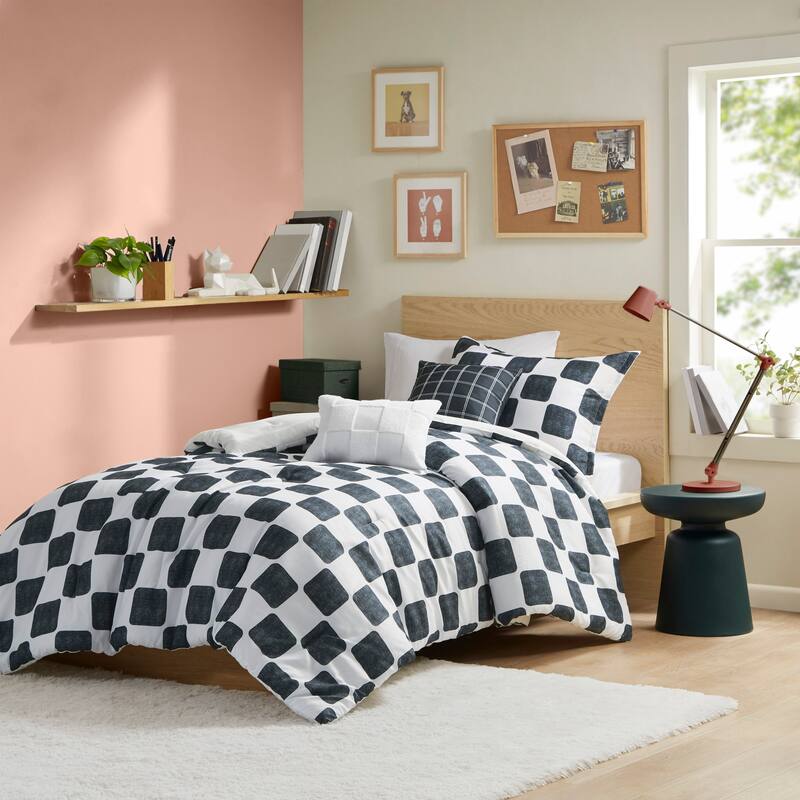Intelligent Design Lana Checkered Comforter Set