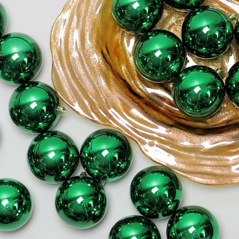 32ct Xmas Green Shatterproof Shiny Christmas Ball Ornaments 3.25"