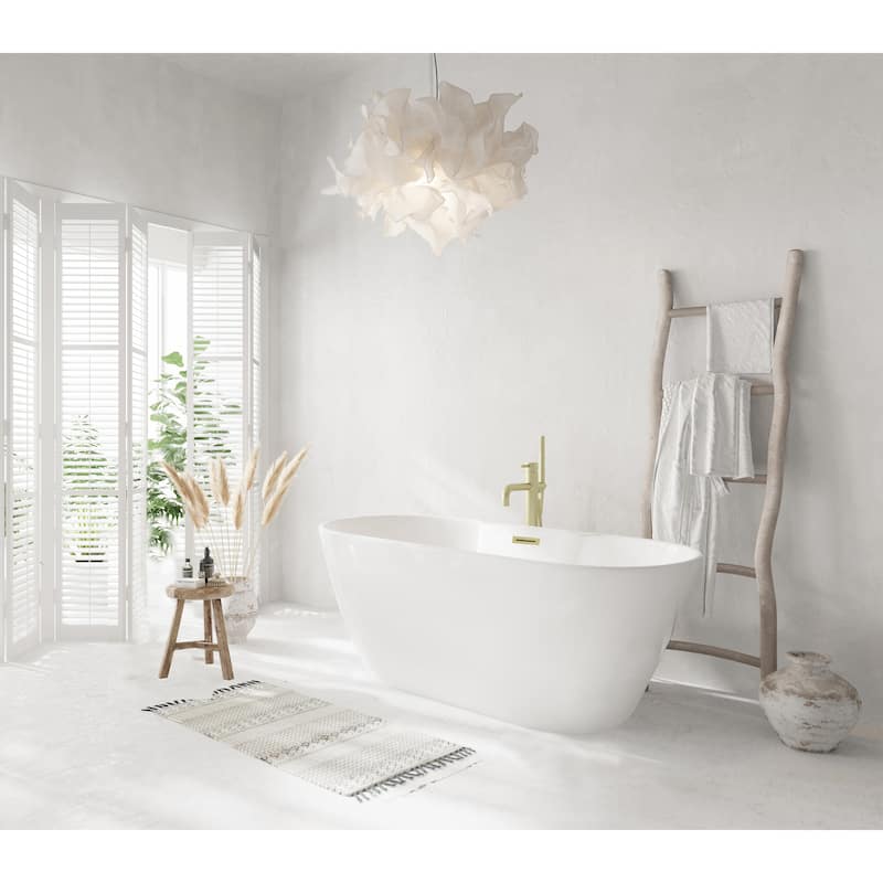 Nicolette Bathtub in Glossy White