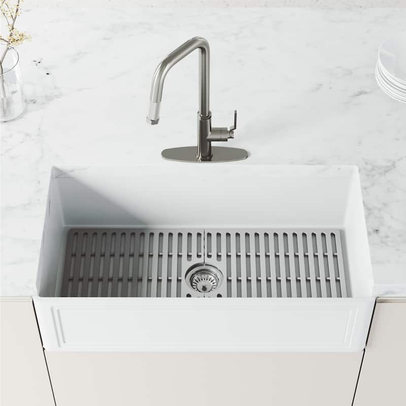 VIGO Hart Angular 18" H Single Handle Pull-Down Kitchen Faucet