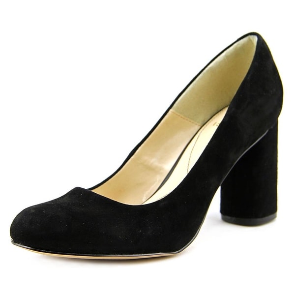 isola black pumps
