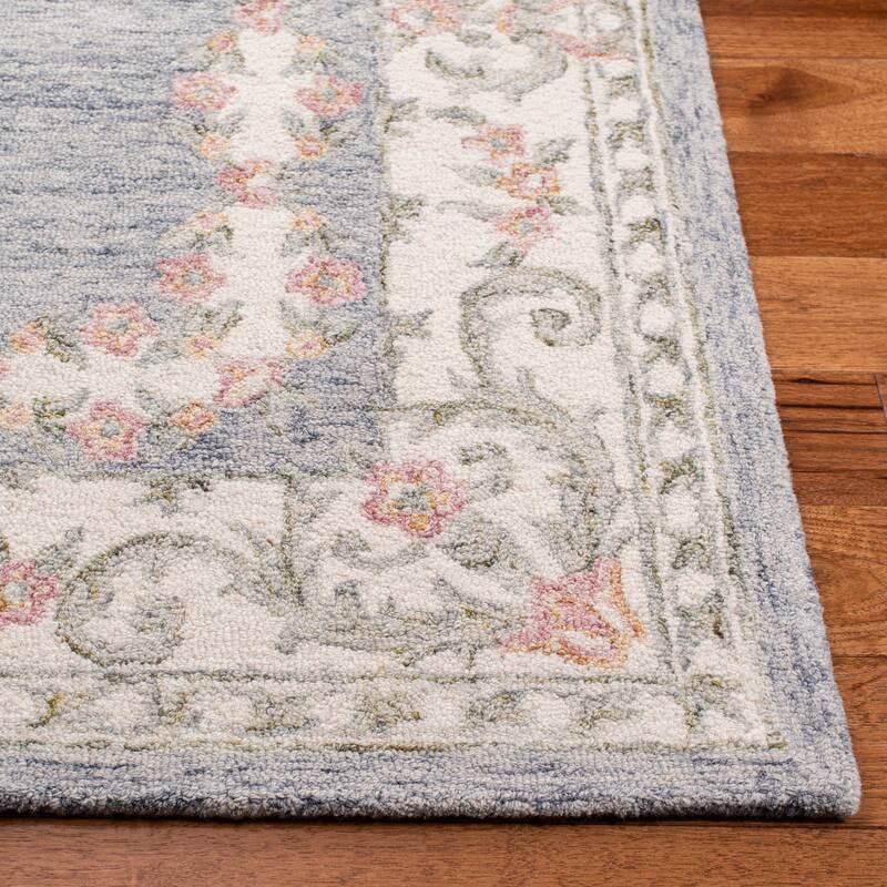 SAFAVIEH Handmade Micro-Loop Avery Wool Rug