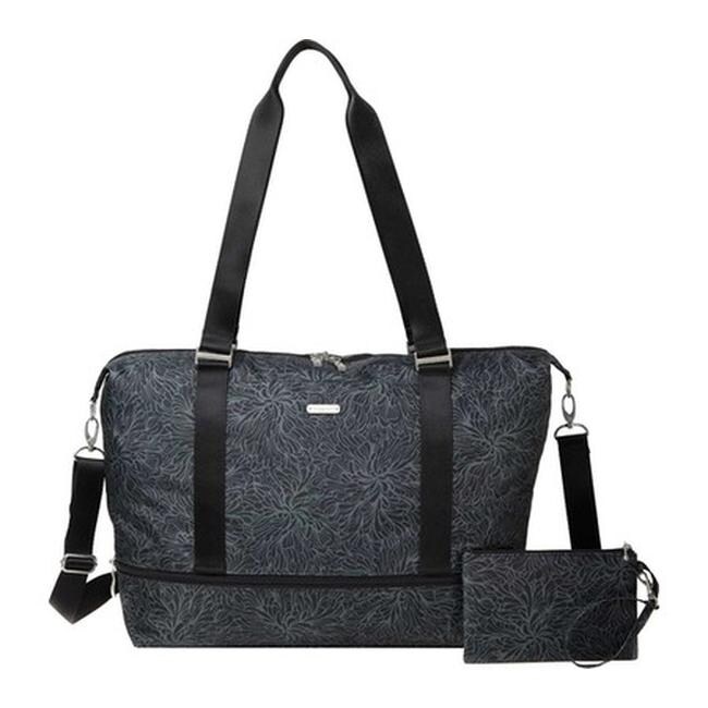 carry on tote bag size