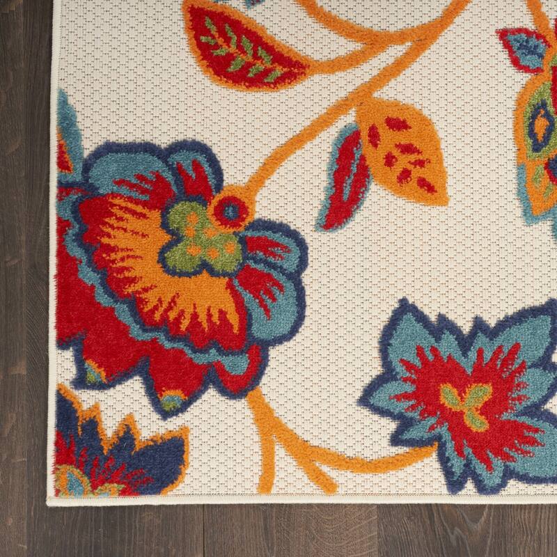 Almiri Graceful Floral Weather Resistant Sleek Contemporary Outdoor Rug