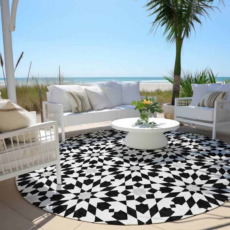 Machine Washable Indoor/ Outdoor Chantille Boho Morrocan Rug - Black - 8' x 8'