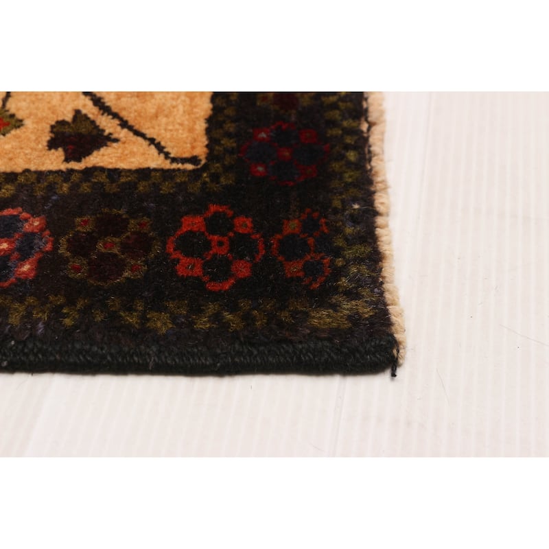 Teimani Red Rug 4'3" x 6'7" - 4'3 x 6'7