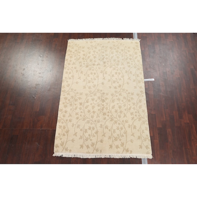 Floral Nepalese Vegetable Dye Wool Area Rug Hand-knotted Office Carpet - 5'8" x 8'7"