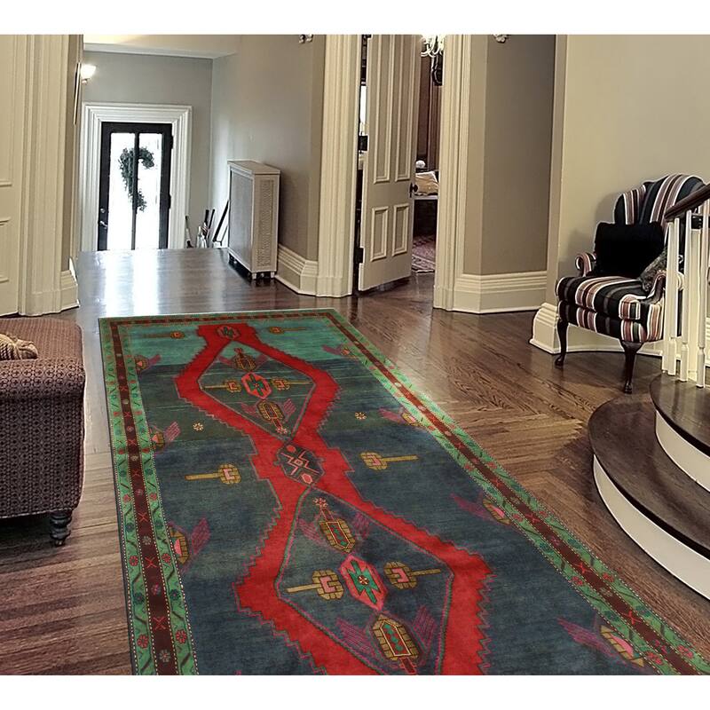 Fine Vintage Distressed Golshan Navy/Red Rug - 4'11" x 9'3"