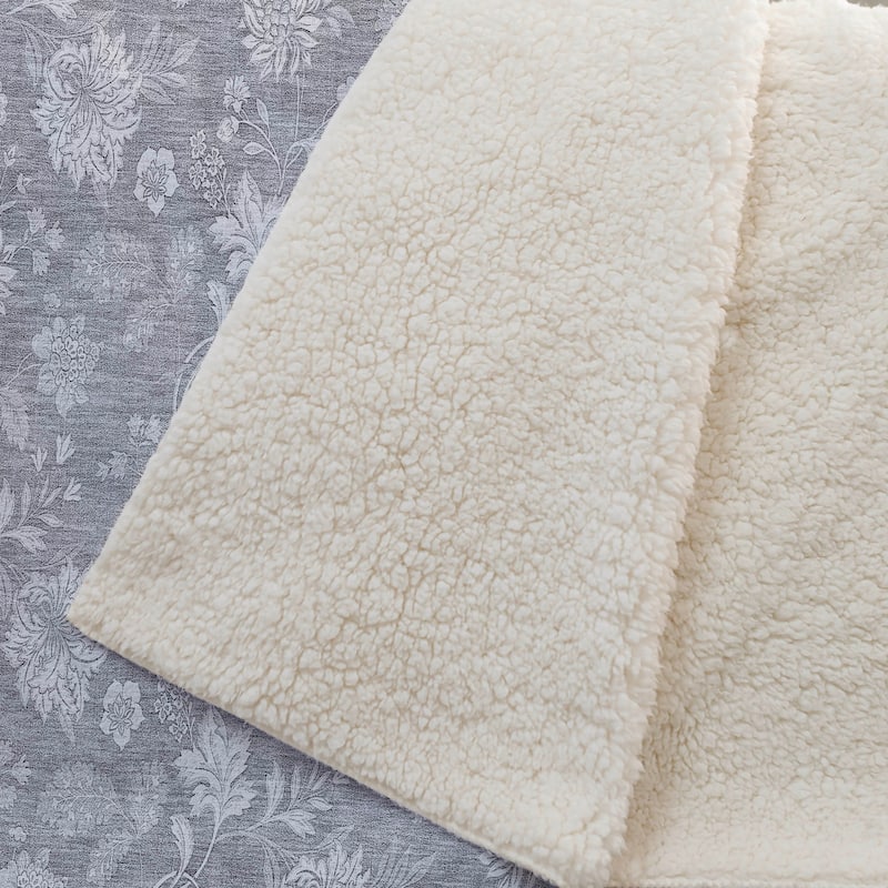 Premium Machine Washable Traditional Floral Sherpa Throw Blanket