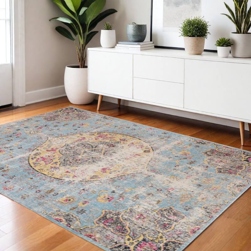 HomeRoots Medallion Modern Rectangle Area Rug - 4' X 6'
