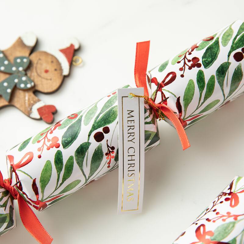 Glitzhome 14PK Christmas Santa Snowman Penguin Reindeer & Holy Leaves Party Crackers with Gift Contents