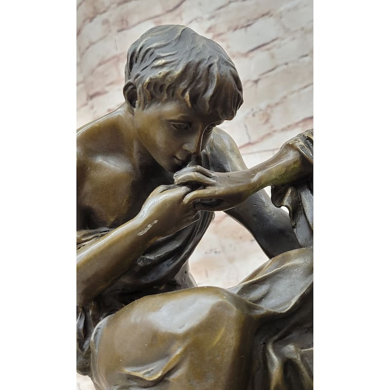 Lovers Romantic Couple Hand Kissing Bronze Statue Sculpture Figure On Marble Base 14 Inches X 16 Inches