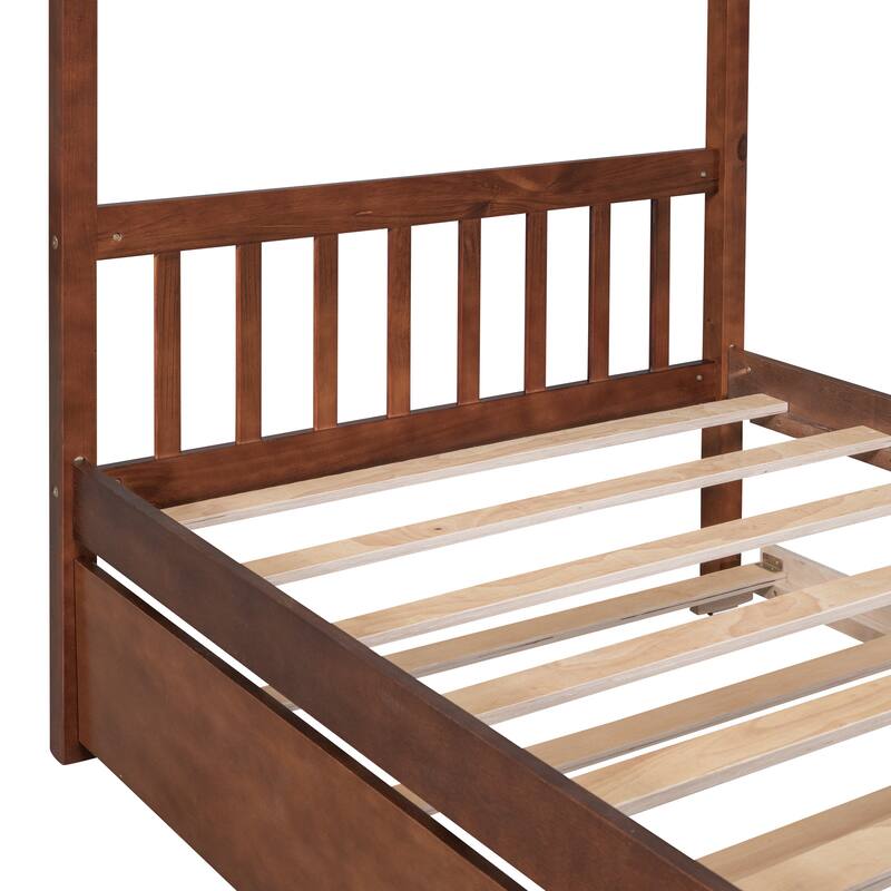 Wooden House Bed with Twin Size Trundle
